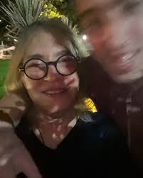 O domingo na Cidade Maravilhosa foi incrivelmente gelado! Além do frio, uma  ventania gélida correu solta pelo lado que vem de Ipanema. Mas foi, também,  um domingo especial porque muito bem comemorado