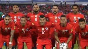 En los años 1950 surgieron jugadores como el carrilero izquierdo isaac carrasco y el mediocampista enrique hormazábal, quienes destacaron en la selección chilena que jugó dos finales de la copa américa en 1955 y 1956 con el técnico luis tirado. La U Confirma Que Llego A Un Acuerdo Con Jugador De La Seleccion Chilena 90min