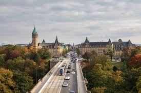 أقامة العمل فى لوكسيمبورج 2024 - أهم المهن والوظائف المطلوبة .