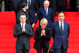Claude chirac toutes ses news, photos exclusives et vidéos avant tout le monde avec purepeople ! A President S Farewell World Leaders Gather In Paris To Pay Final Respects To Jacques Chirac Daily Mail Online