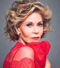 Amanda displayed her ageless beauty 😍