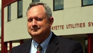 What are the top LCG administrators paid?