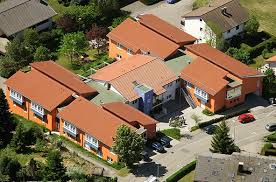 Aber im haus bethanien, einer integrativen wohngemeinschaft der diakonie de la tour, laufen die vorbereitungen auf weihnachten auf hochtouren. Haus Bethanien In Kieselbronn Auf Wohnen Im Alter De