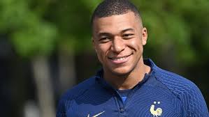 Kylian Mbappé official statement: “A dream come true. So happy and proud to  join the club of my dream Real Madrid. Nobody can understand how excited I  am right now”. Can't wait