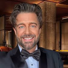 This is one of my Absolute favorite songs (Born and Raised in Cali) and  Kate Wolf is one of my truly most beloved musicians. A J Lee was 19 when  she did