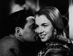 Norma Jeane Mortenson'ın Marilyn Monroe Olarak Nam Salmadan Önceki  Hallerinden 25 Kare