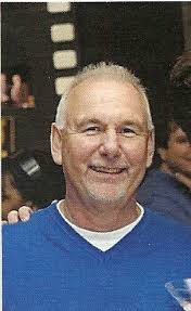 Robin Trumbull's Instagram, Twitter & Facebook