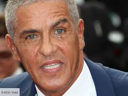 After many years of struggling and hard work, he will finally have a chance to meet a famous. Samy Naceri Gravement Blesse Dans Un Bar De Moscou Il Donne Sa Version Des Faits Voici