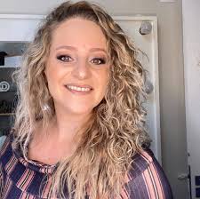 Delíciaaaaa!! Pizza Cone de Gorgonzola com Carne de Panela e Jardineira! R$  11,90/unidade Promoção de Lançamento: na compra de 03 cones, pague R$  9,90/unidade! Vemmmm e Experimente!! #pizzacone #zanuzialfredo #zanuzi