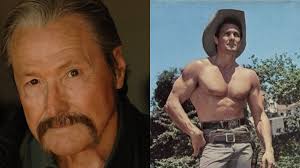 Zahral si po boku Arnolda: Zomrel herec a bodybuilder William Smith