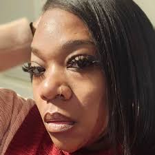 Wassup TMC! Where and when did you meet your spouse? I'll go first….  Concert 02/22/2002. Dancing in a chair and caught his attention 🥰!