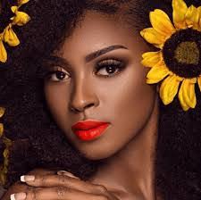 Kristy Davenport's Instagram, Twitter & Facebook