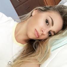 Esther Weiner's Instagram, Twitter & Facebook