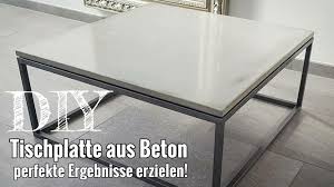Couchtisch baum couchtisch aus einer baumscheibe mit. Eine Tischplatte Aus Beton In Perfekter Sichtbetonqualitat Selber Bauen Baue Dir Deine Designmobel Einfach Selbst Diy