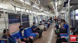 Maybe you would like to learn more about one of these? Krl Mulai Ramai Petugas Terapkan Protokol Pandemi Covid 19