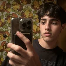 Chico Platónico updated their cover photo.