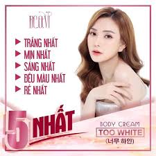 Thu thủy sinh năm 1984, hoạt động ca hát từ khi còn nhỏ. Tuyá»ƒn Ä'áº¡i Ly Kem Body Too White Beovi Ca SÄ© Thu Thá»§y