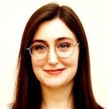 Eva Kahn's Instagram, Twitter & Facebook