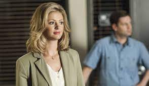 Each with their own dreams and drives, the inevitable conflicts, conquests, and consummations ensue. Les Dessous De Melrose Place Telefilm 2015 Tele Star