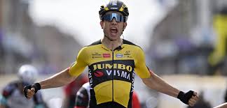 The stage saw several attacks as the riders lapped the arc de triomphe and la place du concorde eight times in the lead up to the finish line. Alleskunner Wout Van Aert Heeft Nog Veel Te Winnen In De Klassiekers Wielerflits
