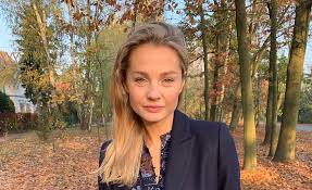 Jego pasją są biegi, jednak nie tym zajmuje się zawodowo. Socha Na Zdjeciu Z Mezem Moj Bohater Obcas Pl