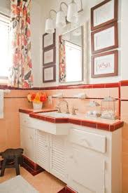 The Bathroom Has The Classic Pink And Maroon Tile Original To The House Looking For Ways To Decorate With It Diy Apartment Decor Home Remodeling Home Decor