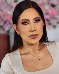 𝑵𝒂𝒕𝒂𝒍𝒊𝒂 𝑻𝒂𝒍𝒂𝒎𝒂𝒏𝒕𝒆𝒔 𝑴𝒂𝒌𝒆 𝑼𝒑 𝑨𝒓𝒕𝒊𝒔𝒕