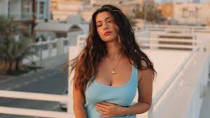 Alessandro ceccherini e da tutto lo staff con grande energia e passione, grazie alle quali è divenuto realtà nel 2016. Paola Passt Nach Zwei Schwangerschaften Noch Ins Brautkleid Weltweitestars