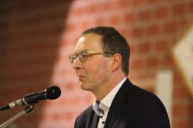 Norbert Franke bleibt Oberst