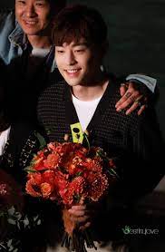 deng lun 邓伦 milan fashion week 20180922 my true friend looking forward to seeing you cr logo いい男