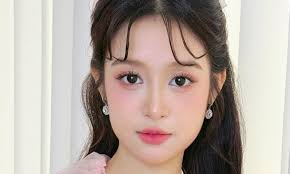 Sắc vóc diễn viên 17 tuổi Lê Huỳnh Bảo Ngọc