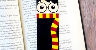 These free harry potter watercolor bookmarks are sure to bring a little magic into both your life and your reading. Free Printable Harry Potter Bookmarks Artsy Fartsy Mama