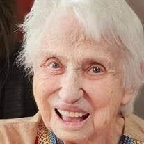 Helen Peck's Instagram, Twitter & Facebook