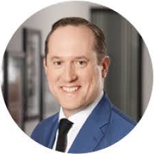 Erin Rinehart's Instagram, Twitter & Facebook