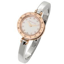 Jam tangan dengan kulit sangat cocok untuk di dalam ruangan. 17 Jenama Terbaik Jam Tangan Wanita Rating 2018