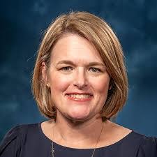 Amy Dewan's Instagram, Twitter & Facebook