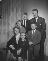 Marcel Brochu et famille