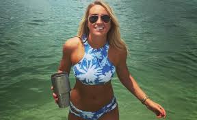 He is up for entertainer of the year, male artist of the year, and album of the year at this year's acm awards. Nicole Hocking Wiki Age Job Luke Combs Wife Net Worth Height Birthday Parents Family Instagram Primal Information