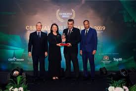 This study examines the impact of board diversity towards csr based on the 50 malaysian public listed companies within the year 2010 to 2016. Starbucks Malaysia Receives Outstanding Corporation Award At Csr Malaysia Awards 2019
