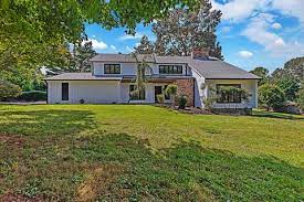 Maybe you would like to learn more about one of these? 4415 Timberlake Dr Louisville Tn 37777 40 Photos Mls 1131559 Movoto