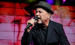 Rubén blades ist ein sänger aus panama. Ruben Blades Movistar Arena