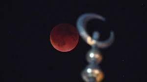 Blood Moon Chaw Viewers For Ghana Inside Dem September 2025 Eclipse!