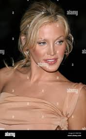 2004 amanda hi-res stock photography and images