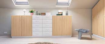 Eine schublade (regional schubfach oder „schub, vor allem österreichisch, bloß „lade) ist ein oben offenes behältnis, das horizontal aus einem schrank oder einer kommode herausgezogen werden kann und meist auf seitlich angebrachten schienenführungen gelagert ist. Flache Schranke Nach Mass Online Konfigurieren Deinschrank De