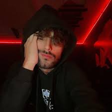 Saood Khan (@saood._.khan) • Threads, Say more