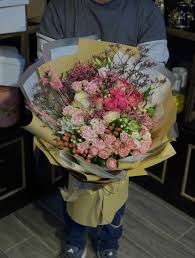 ورد صباح توزيعات هدايا صالون رمزيات كوشات تصوير عرس عروس مسكات ادعيه س in 2021 decor home decor high chair