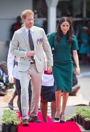 Meghan Markle And Prince Harry Look Ready To Walk Down The Aisle Again In Classic Evening Looks Meghan Markle Style Style Meghan Markle