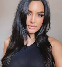 Jacqueline Laurita added a new photo.