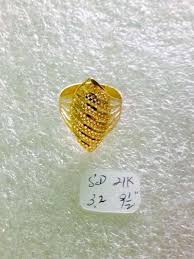 Saudi Gold Ring 21k 3 2grams Diameter 9 1 2 Price Follow Me On Instagram Mhaydkc16 Like My Page On Facebook Mhay Gold Rings Jewels Follow Me On Instagram