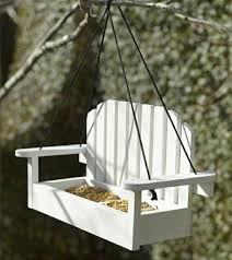 Mangeoire Oiseaux 25 Exemples Laquelle Avez Vous Choisie Mangeoire Oiseau Mangeoires Pour Oiseaux Faites Maison Mangeoire